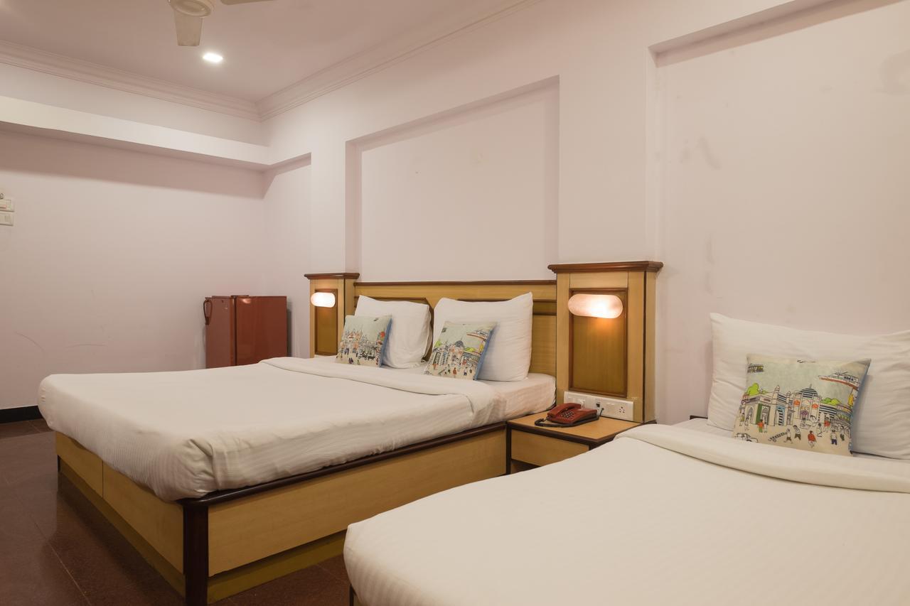 Oyo Flagship 561 Host Inn Mumbai Kültér fotó