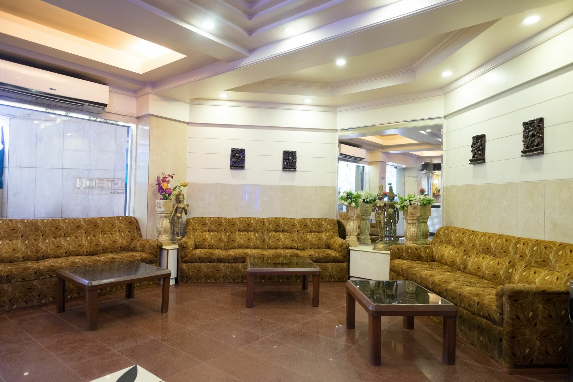 Oyo Flagship 561 Host Inn Mumbai Kültér fotó