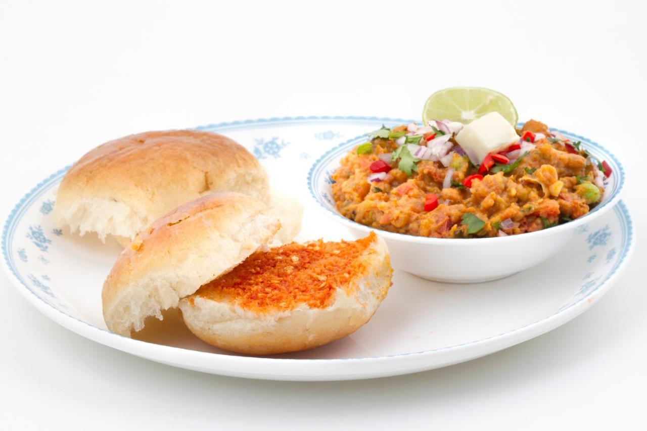 Oyo Flagship 561 Host Inn Mumbai Kültér fotó